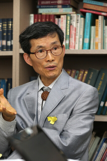  Kangwon National University professor 