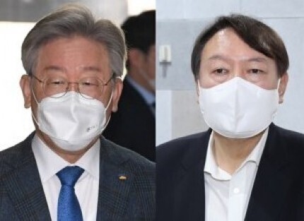 Gyeonggi Province Gov. Lee Jae-myung and former Prosecutor General Yoon Seok-youl (Yonhap News)