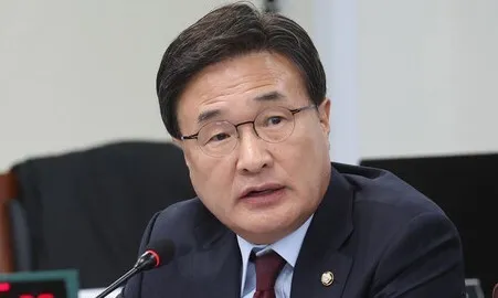 김대식 “윤석열, 법이 판단하기 전에 우리가 버릴 순 없어”