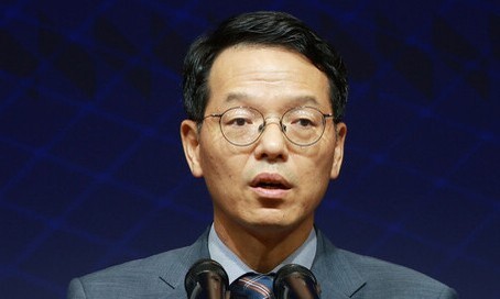법원, 퇴임한 국방연구원장 임기 연장해 해임한 국방부 제동