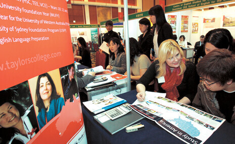 A study abroad fair in Seoul. Photo not directly related to content discussed in article. (Kim Jin-su, staff photographer)