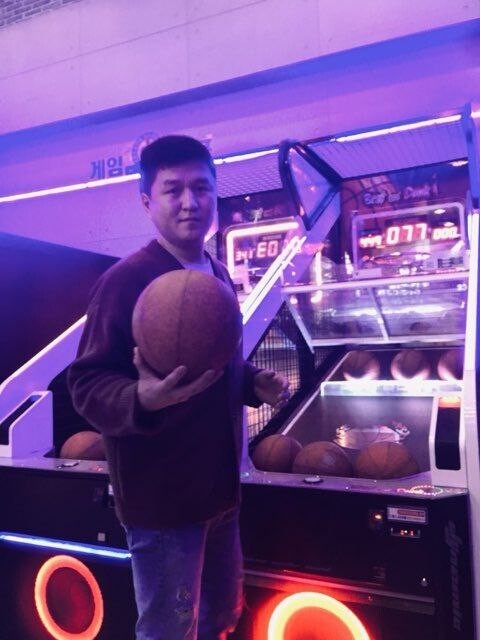 오기나는 농구를 좋아했고 즐겼다. 오기나 제공