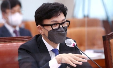 Justice Minister Han Dong-hoon speaks at his confirmation hearing at the National Assembly in May 2022. (pool photo)