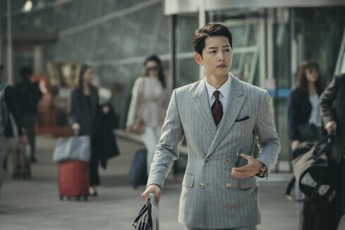 Song Joong-ki makes his return with “Vincenzo” on tvN. (provided by the production company)