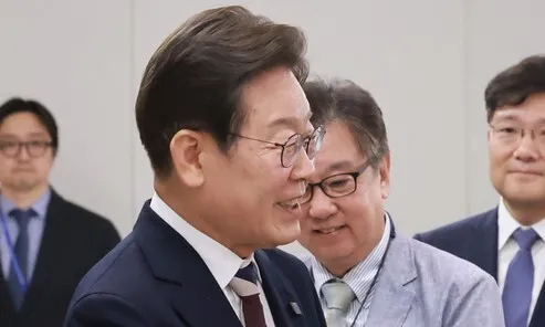 이 대통령, ‘비상경제’ 140분 회의…“직급 떠나 언제든 제안해달라”