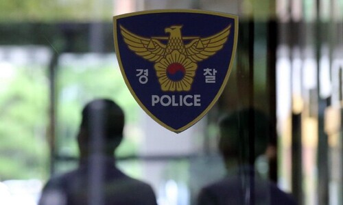 경찰이 전직 경찰청장 수사한다…‘변호사법 위반’ 의혹