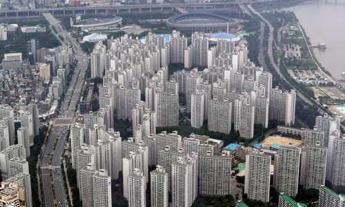 서울 아파트 매맷값 0.08% 하락…3년4개월 만에 최대