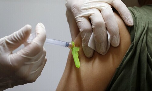 코로나 백신 접종 뒤 ‘잦은 생리·과다출혈’ 의료비 지원한다