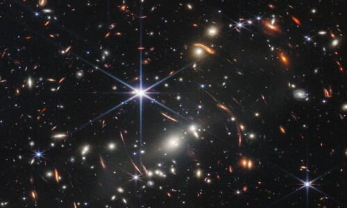 태양의 1000억배…‘아기 우주’ 안에 거대 은하가 있었다