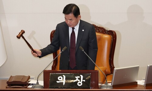 이동관 방통위원장 탄핵 소추안 국회 본회의 보고