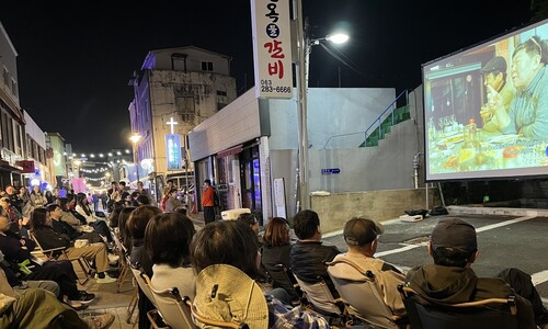 ‘손님 쫓아내는 술집’ 유랑길 오른 사연…다큐 ‘유랑소설’