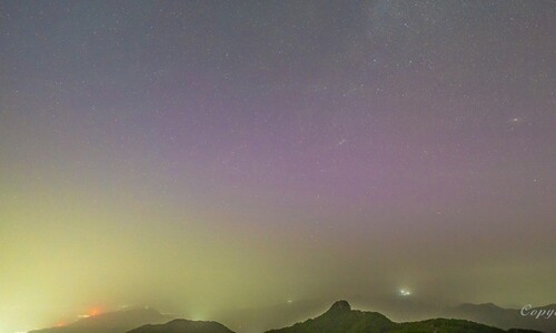 한국에도 오로라 나타났다…밤하늘 드리운 ‘빛의 커튼’