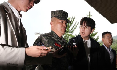 김계환 해병대 사령관 공수처 재소환…취재진 질문에 ‘침묵’