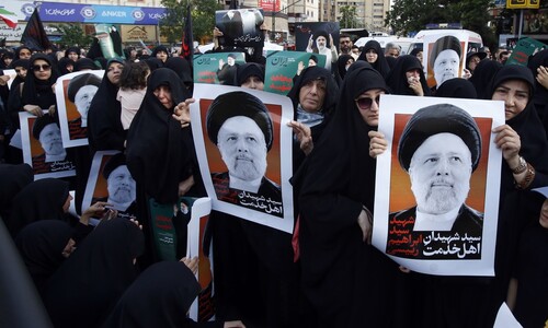 ’헬기 추락 사망’ 이란 대통령 장례 사흘간…보궐선거 6월28일