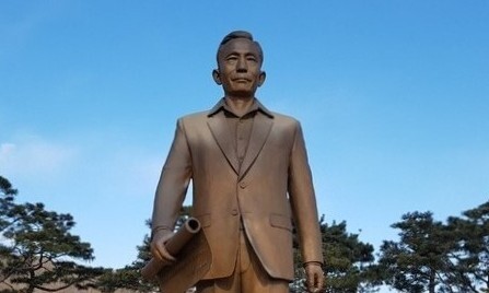 ‘박정희 국제공항’ 만들기 TK 정치권 한몸…신공항 명칭 점입가경