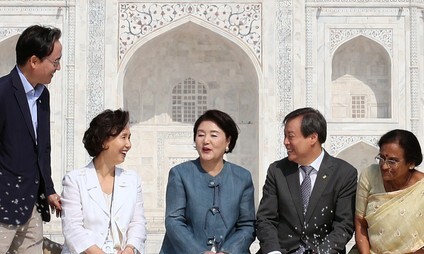 검찰, 김정숙 여사 ‘인도 방문’ 의혹 수사 착수…19일 고발인 조사