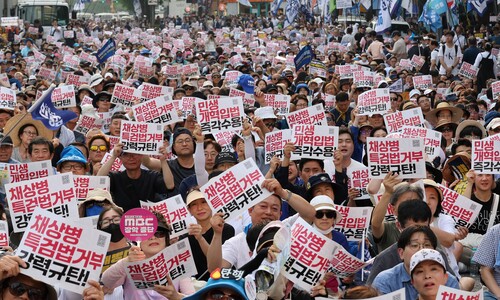 “채상병 특검법 거부 강력 규탄”…광화문 네거리 가득 메운 시민들