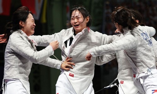 [속보] 한국 여자 사브르, 세계 1위 프랑스 꺾고 첫 결승 진출