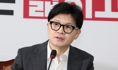 한동훈, 2026년 의대 증원 유예 제안…대통령실 거부