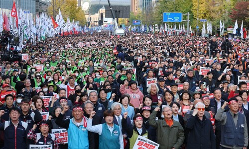 ‘윤석열 퇴진 집회’서 11명 체포…민주노총 “경찰이 폭력 유발”