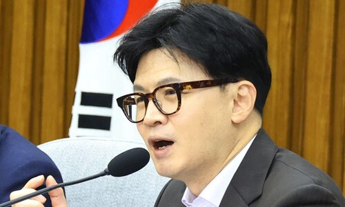 한동훈, 윤 ‘어쨌든 사과’ 뒤 이재명 때리기로 급선회…민주 “뻔뻔”