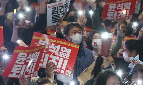 오늘밤 전국 30여곳 ‘내란 윤석열 퇴진’ 촛불 타오른다