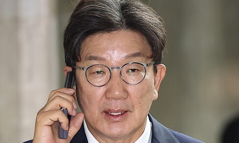 권성동 “내란·김건희 특검법, 당론 부결시킬 것”