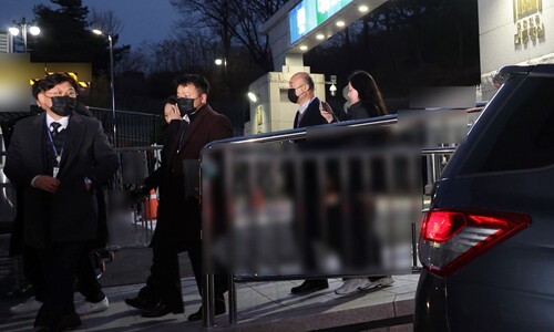 ‘계엄 해제’ 4일 새벽 윤 ‘결심실 회의’에 대통령실 참모들도 참석