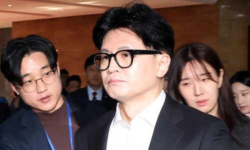 국힘, 선출직 최고위원 5명 모두 사퇴…‘한동훈 체제’ 붕괴