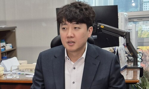 이준석, 대선 출마 “검토”…“윤석열 잘난 줄 알더니 꼴좋다”