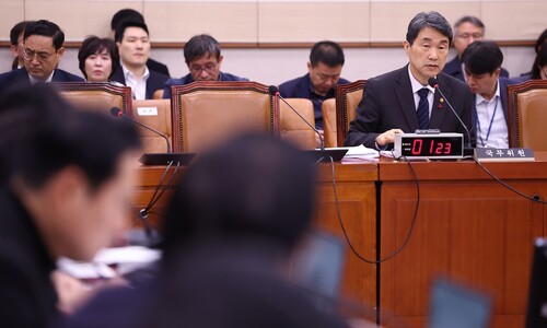 ‘AI교과서 아닌 교육자료’ 법사위 통과…내년 3월 도입 가능할까