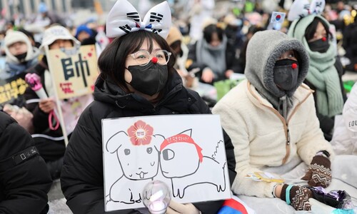 광화문서 또다시 울려 퍼진 ‘다만세’…“민주주의 지켜주세요”