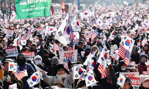 윤석열 지지자들 “좌파에 다 넘어가” “반국가세력 역내란”