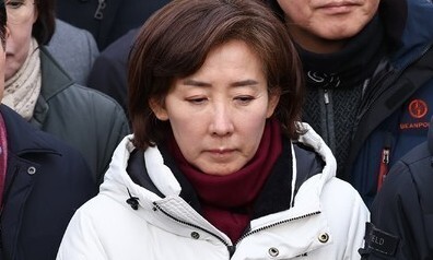 나경원 “법 살아 있어야”… 윤석열 쪽 ‘불법 체포’ 논리 반복하는 국힘