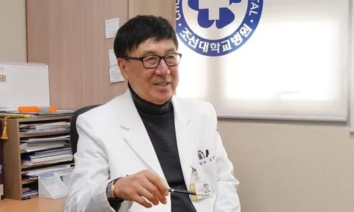 “약, 수술로 유방암 이겼어도…애쓰고 살아온 나에게 친절해져라”