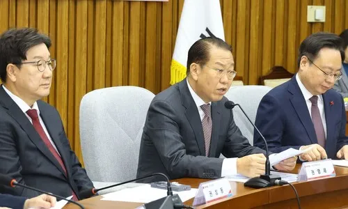 “사법 쿠데타” “북한 보위부” 국힘, 윤 체포 공수처에 공세