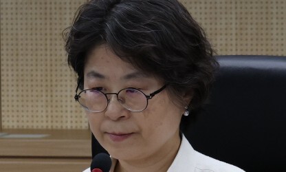 [단독] 강정혜 인권위원도 ‘윤석열 방어권 보장’ 안건 철회