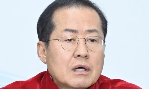 홍준표 “차기 대선 후보인 내가 쪽팔리게 떨면서 줄까지 서야 하나”