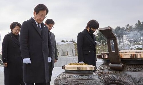 이재명 “더 이상 정치에 군 동원되지 않도록 하겠다”