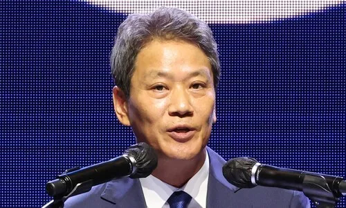 다시 ‘두 국가론’ 꺼낸 임종석 “남북 대화 쉽지 않아…북 실체 인정해야”