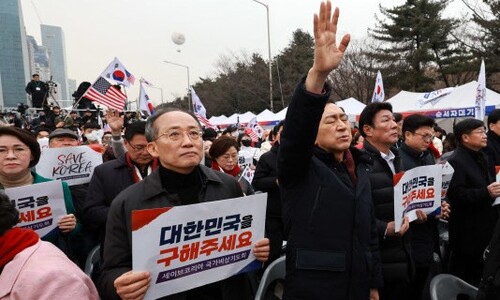 “헌재 쳐부수자”는 국힘 의원…브레이크 없는 ‘극우화 폭주’