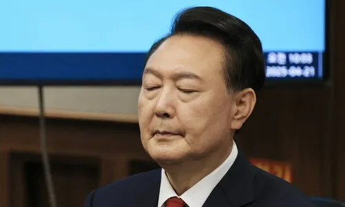검찰, 내란 우두머리 윤석열 ‘직권남용’ 혐의 추가 기소