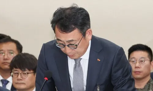 <font color="#FF4000">[속보]</font> SK텔레콤 “5일부터 신규 가입자 모집 중단”