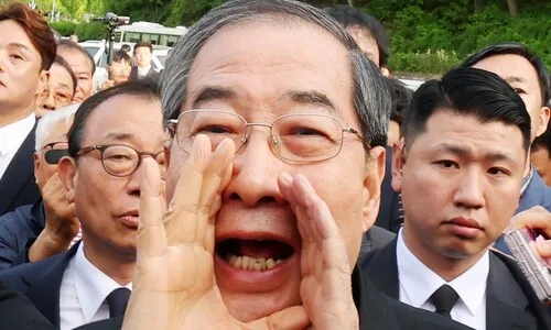 “호남사람” 한덕수, 광주 “사태” 폄하…5·18 참배 막힌 이유 아시겠죠