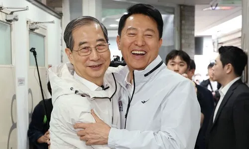 쪽방촌 주민 “한덕수, 우리 얘기 안 들어…사진만 찍고 가더라”
