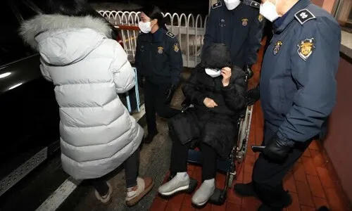최순실, 형 집행정지로 풀려났다 재수감…정유라 ‘병원비’ 하소연