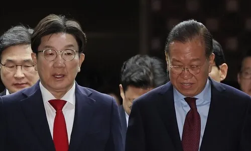 ‘경선 1위’ 김문수에게 “내려놓을 용기, 먼저 희생”…권영세의 압박