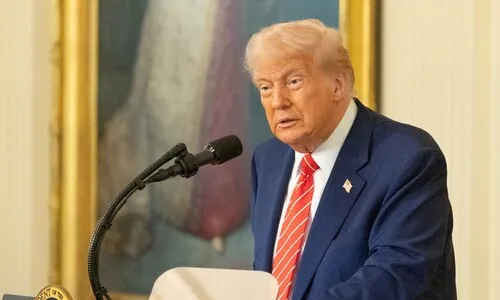 “미국, 대중국 관세 ‘절반 인하’ 검토…이르면 다음 주부터”