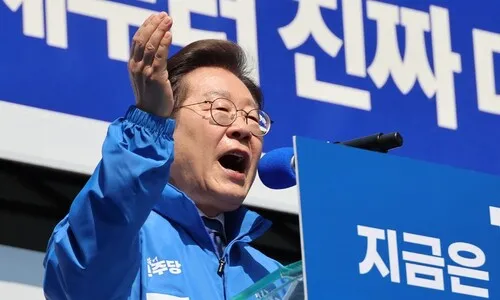 <font color="#FF4000">[속보] </font>이재명 대선출정식…“2·3차 내란 계속, 국민 이기는 권력 없다”