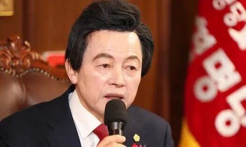 경찰, 허경영 구속영장 신청…사기·강제추행 혐의